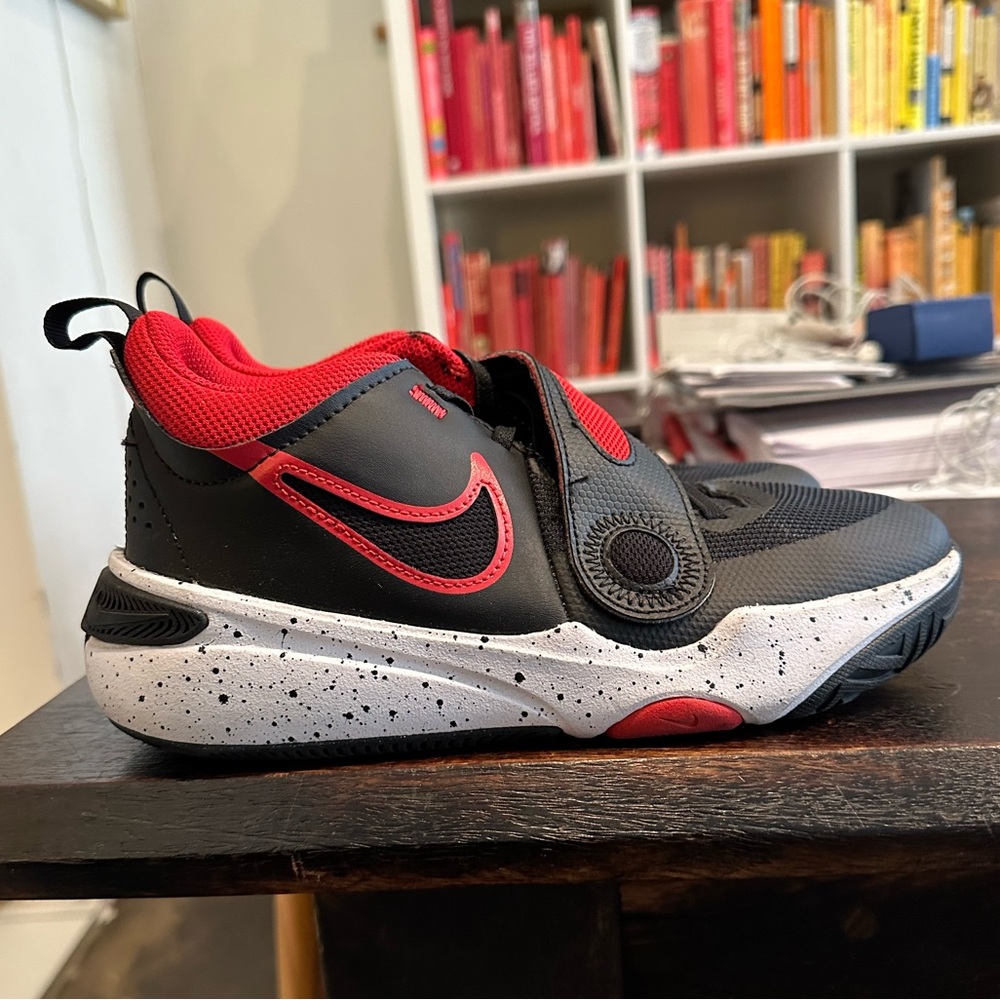 Size 5 kids Nike Velcro basketball shoes